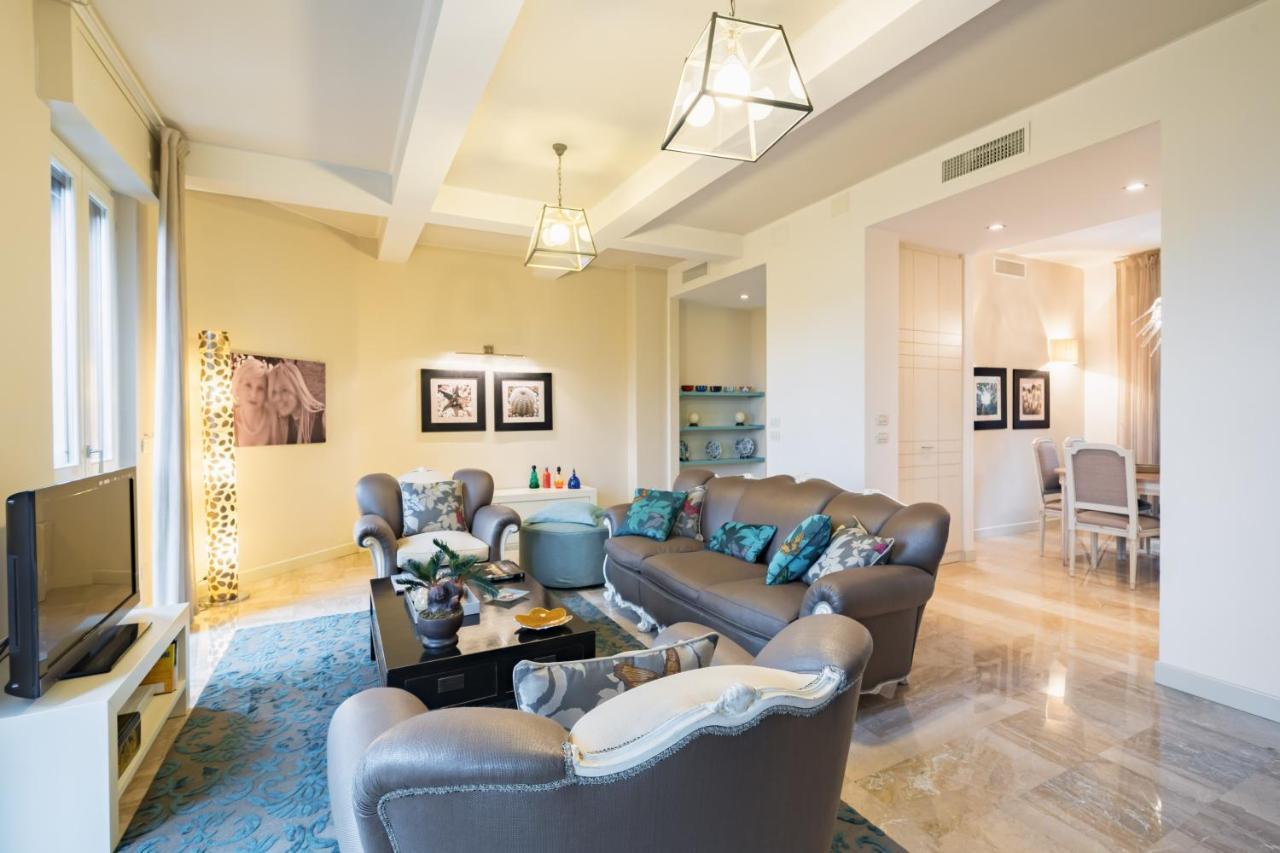 Ferienwohnung Residenza Al Vittoriale - By Host4U Gardone Riviera Exterior foto