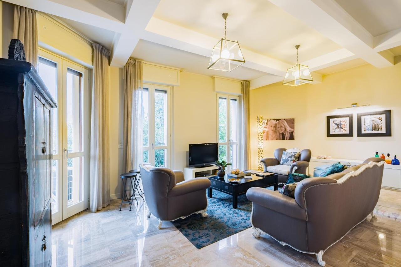Ferienwohnung Residenza Al Vittoriale - By Host4U Gardone Riviera Exterior foto