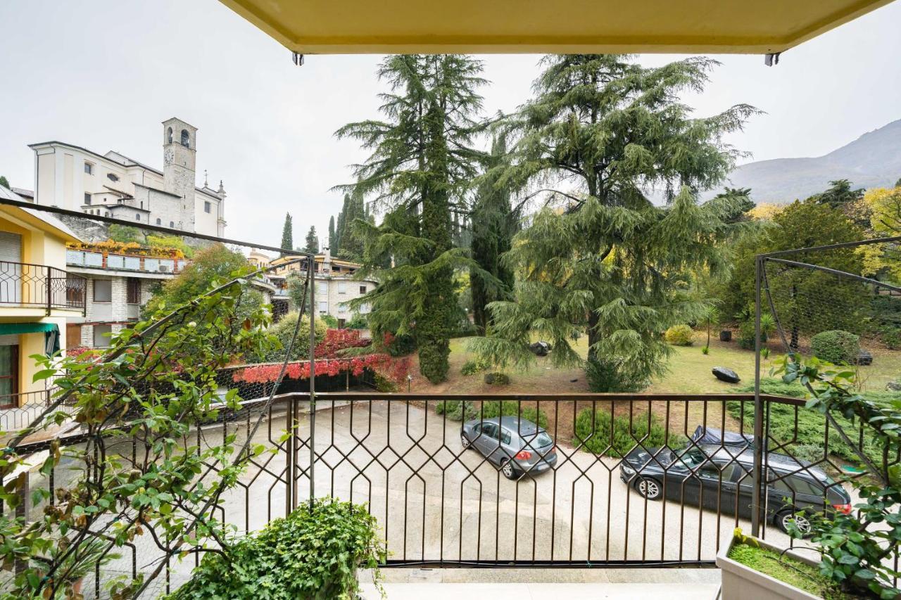 Ferienwohnung Residenza Al Vittoriale - By Host4U Gardone Riviera Exterior foto