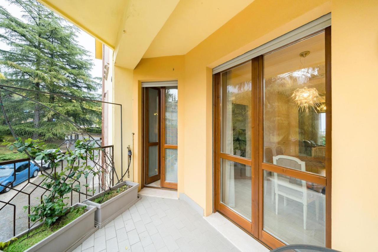 Ferienwohnung Residenza Al Vittoriale - By Host4U Gardone Riviera Exterior foto